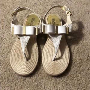 Mk flip flops